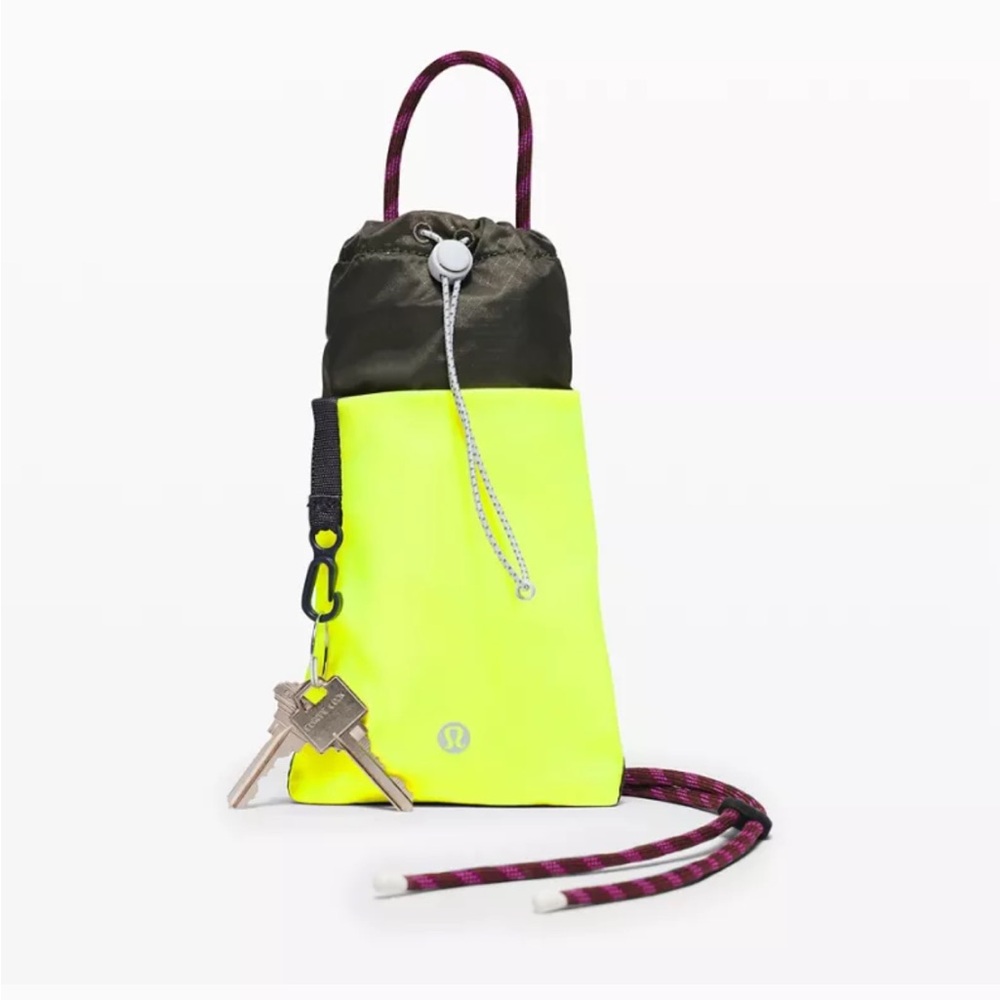 LULULEMON Play Forward Crossbody Nylon Pouch